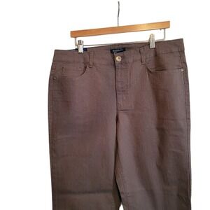 Bandolino- Gray slim straight jeans- size 16- NWT